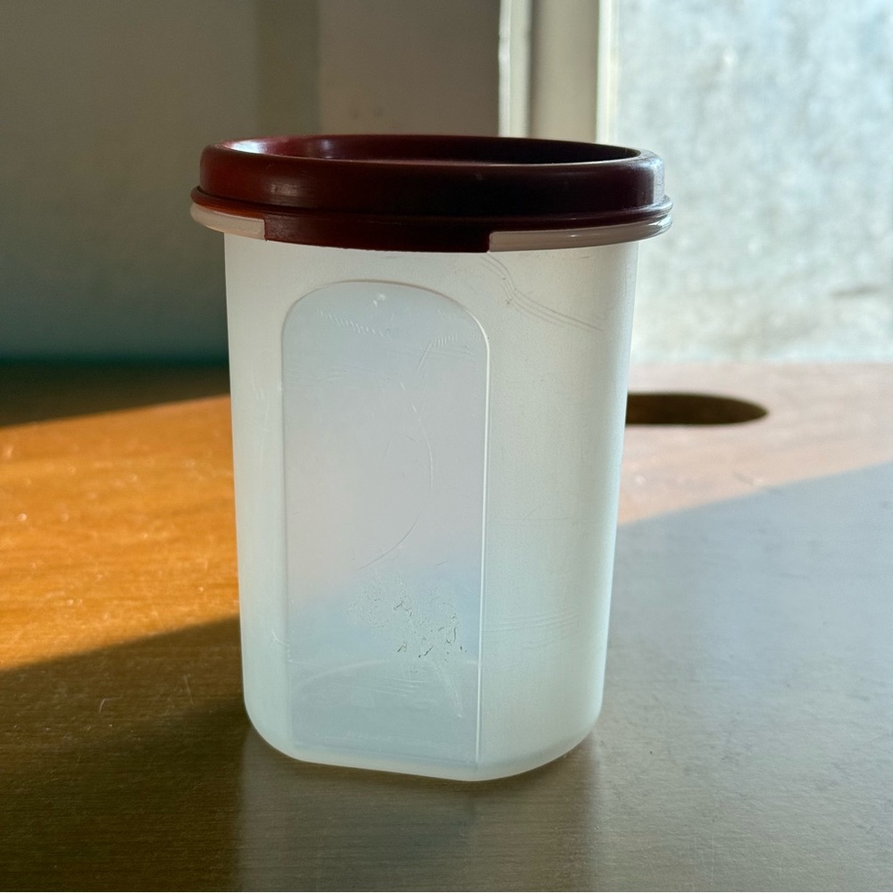 Vintage Tupperware modular mate circle 15 ounce